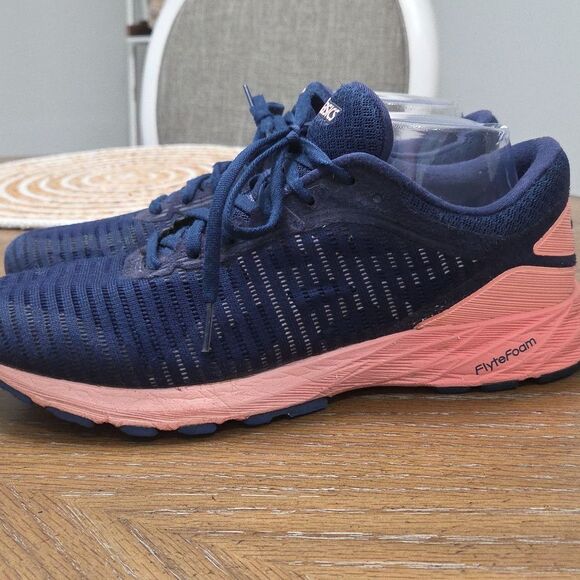 ASICS Women’s Dynaflyte 2 Running Sneakers Shoes Navy And Peach Sz 10M - Picture 4 of 10